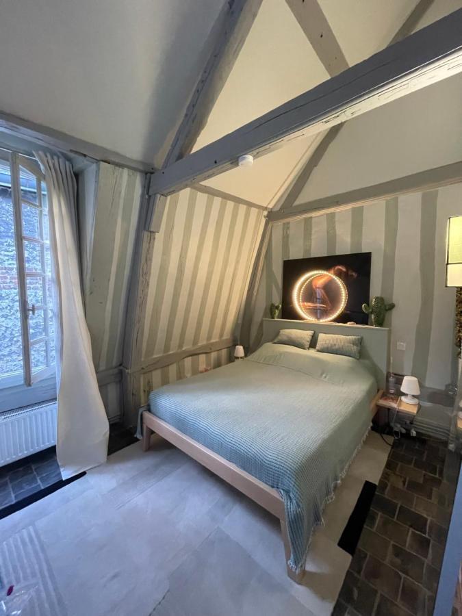 Le Loft Du Homard Bleu - Entre Ciel Et Mer - Free Parking 500M Honfleur Dış mekan fotoğraf